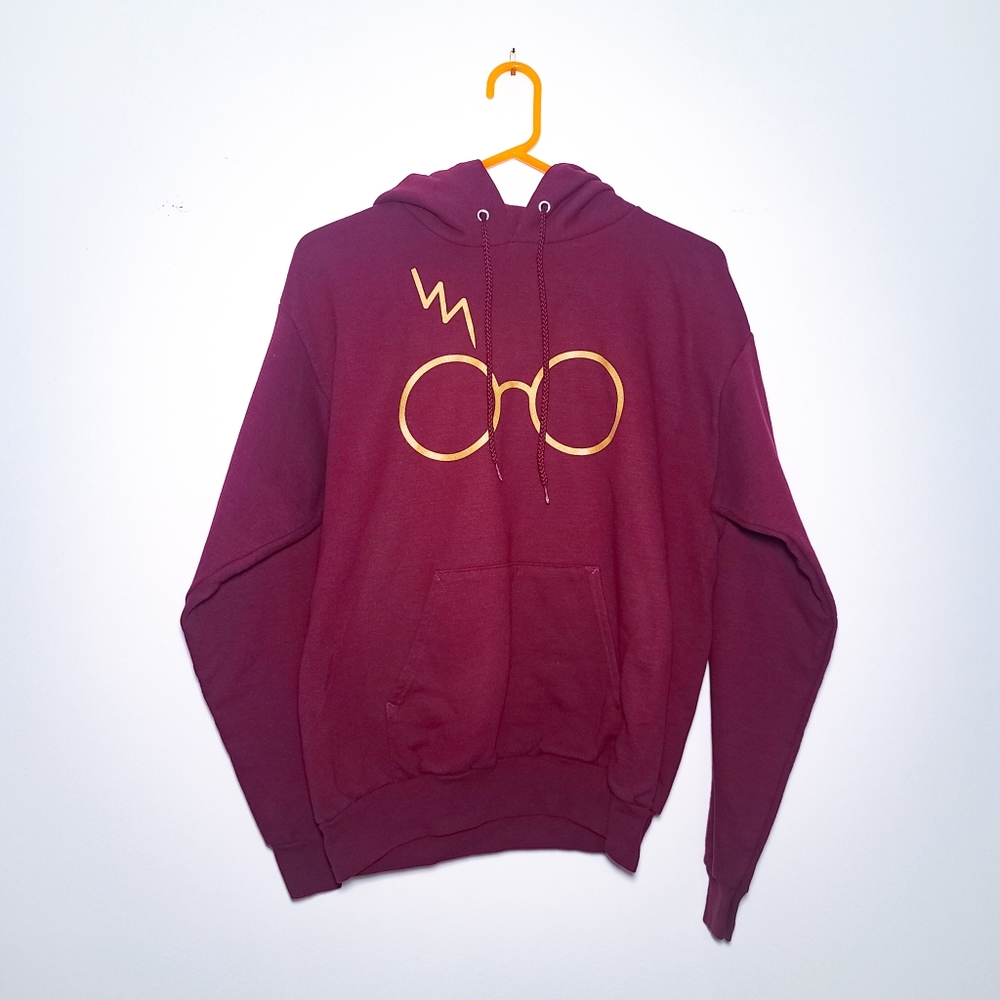 Hanes Harry Potter glasses and lightening bolt wine and gold hoodie sweatshirt M